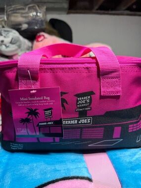 Trader Joe's Pink Mini Insulated Lunch Bag NWT